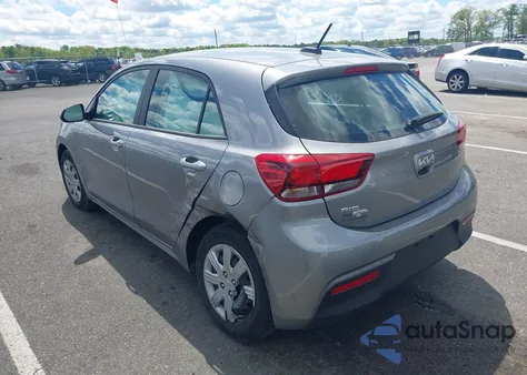 2023 Kia Rio 5-Door S z USA, uszkodzony, nr VIN 3KPA25AD9PE520437